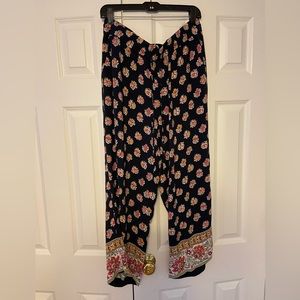 Ann Taylor LOFT Wide Leg Printed Pull On Pants in a Size Large